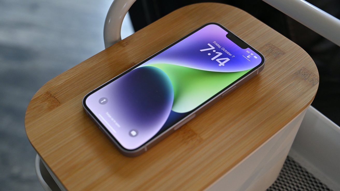 JP Morgan gives Apple a price target of $235 for December 2024