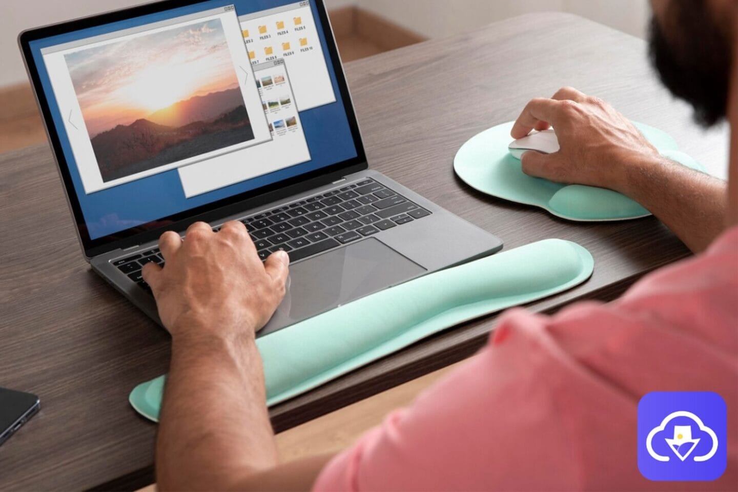 Download hundreds of images and GIFs at once with this app for Mac or PC