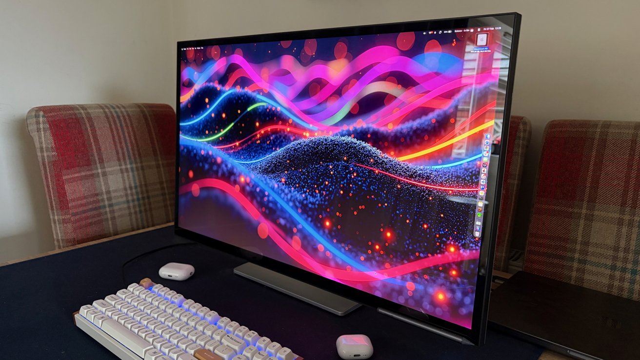 Alogic Clarity Touch 6K monitor review: When a $2,500 display is considered cheap